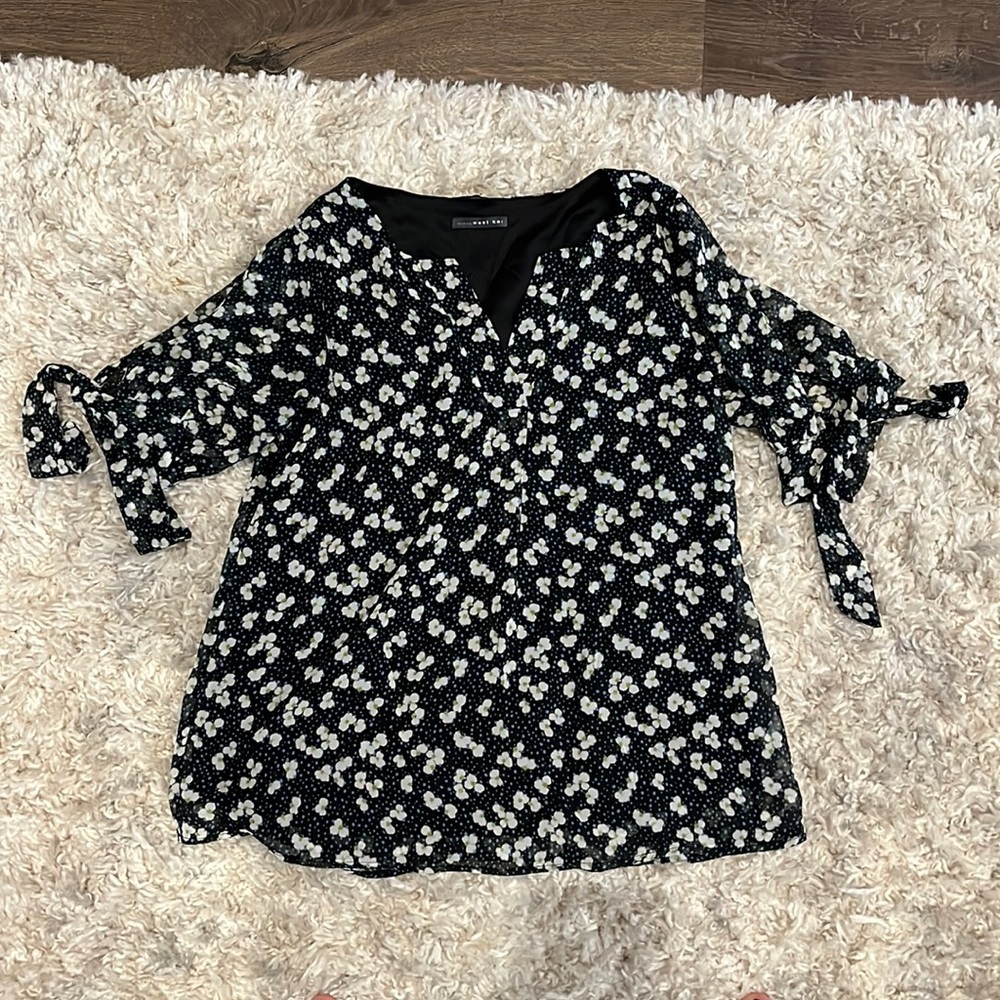 Tie sleeve blouse!